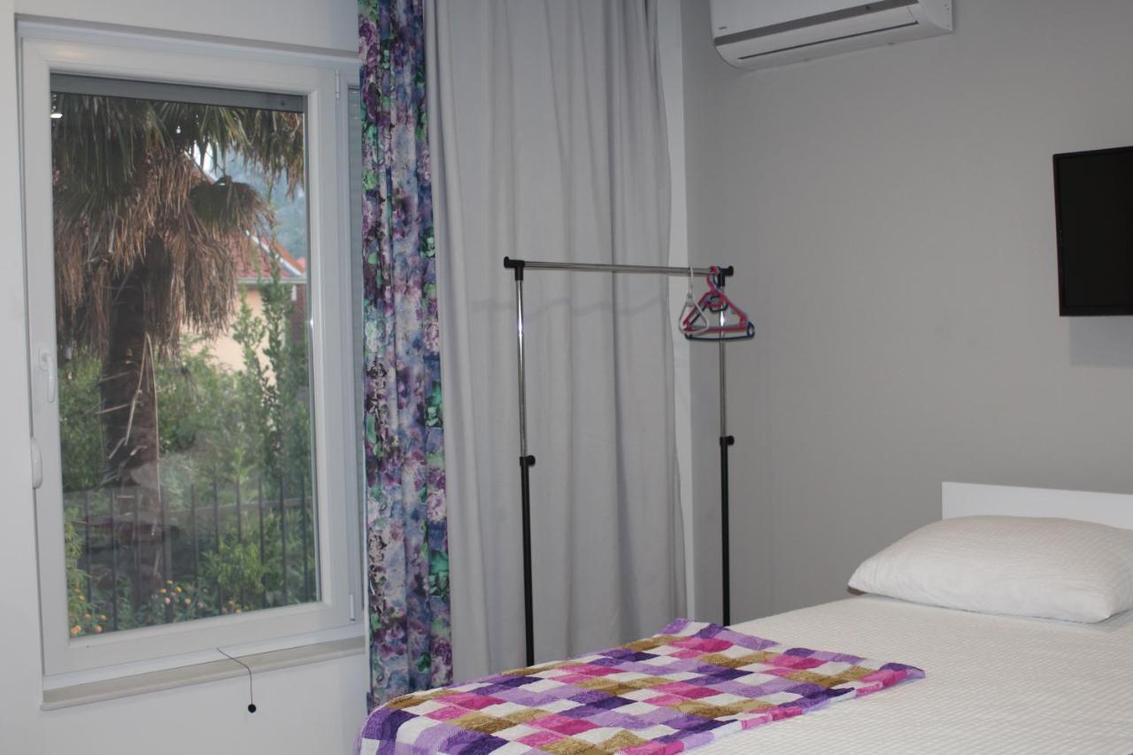 Villa Flower With Free Onsite Parking Mostar Exterior foto